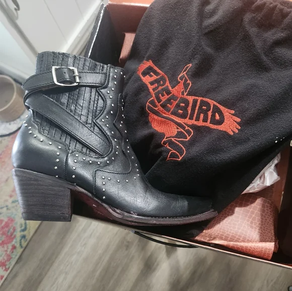 Freebird Black Ankle Boots with Silver Accents - Picture 2 of 9